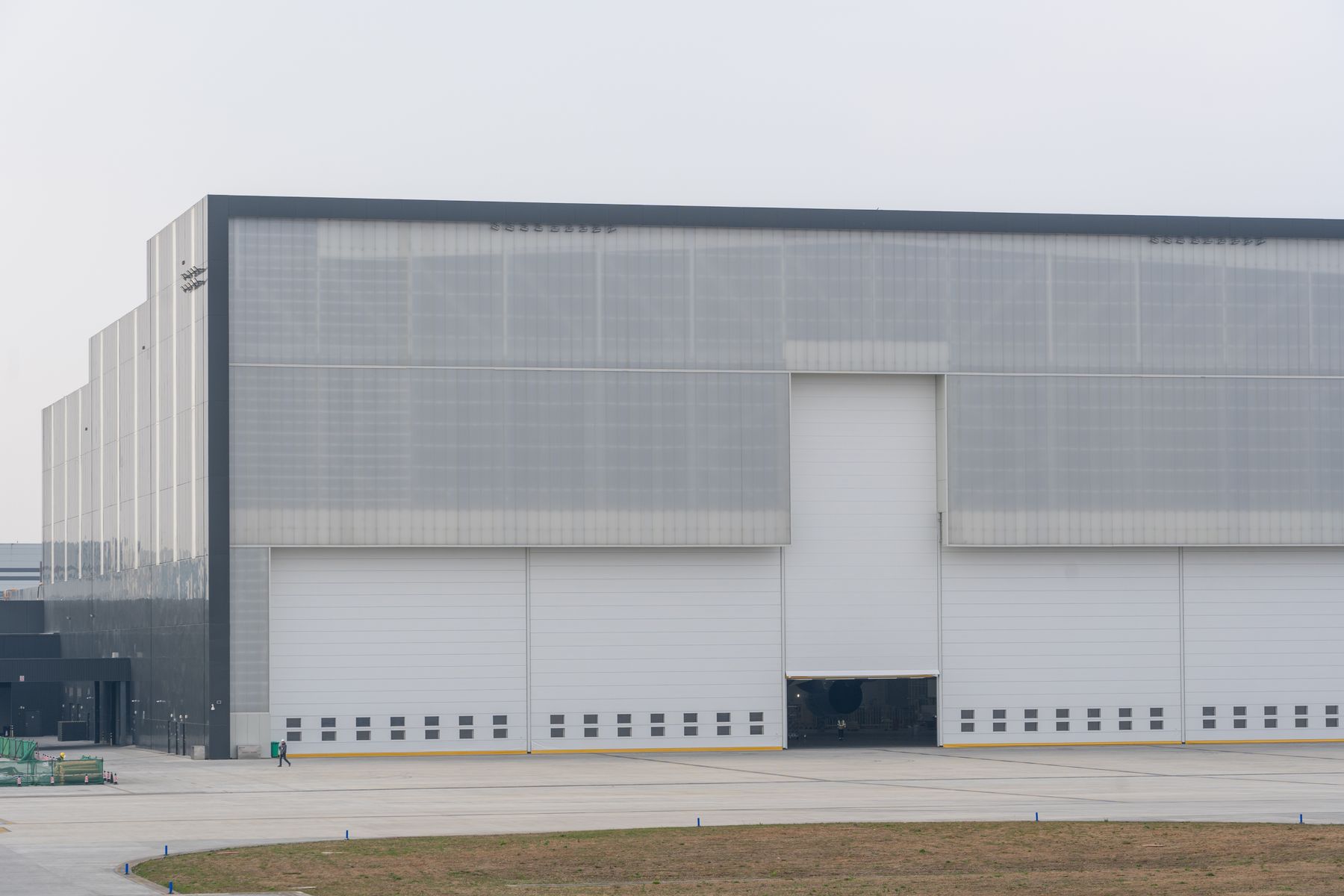 Entrepôt logistique moderne de grande surface, construction de bâtiments logistiques