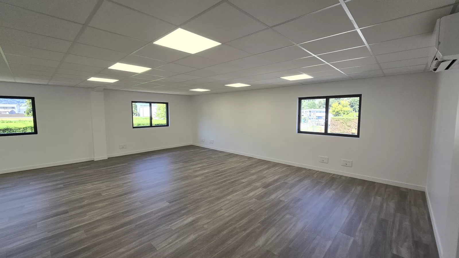 AD Santé, Domène, Plateaux de bureaux livrés clé en main, chantier livré par CGBI