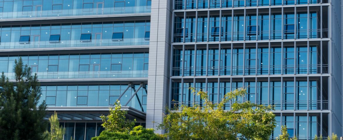 Décret tertiaire : obligations, échéances et stratégie pour votre bâtiment professionnel